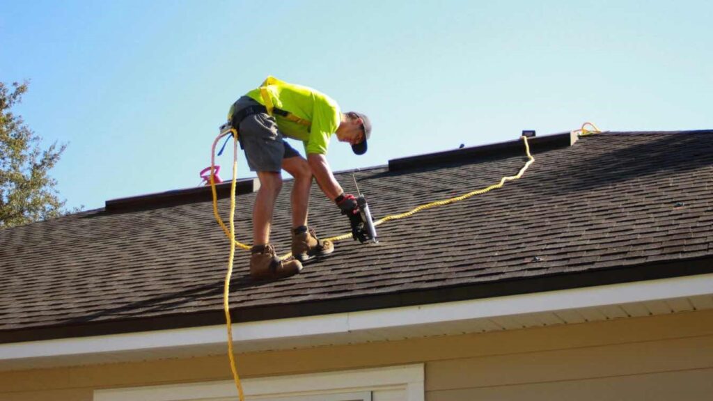 When to Call a Coastal Roof Care Specialist
